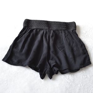 *CLOSET CLOSING SOON* High Waisted Black Shorts